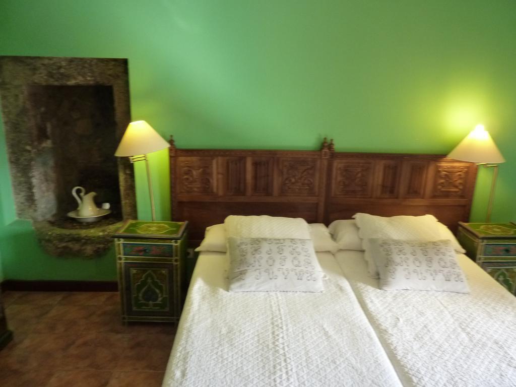 Hotel Aire De Ruesga Habitación foto