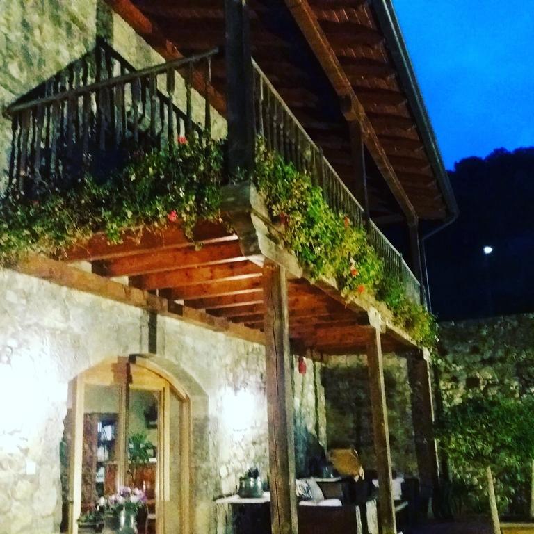 Hotel Aire De Ruesga Exterior foto